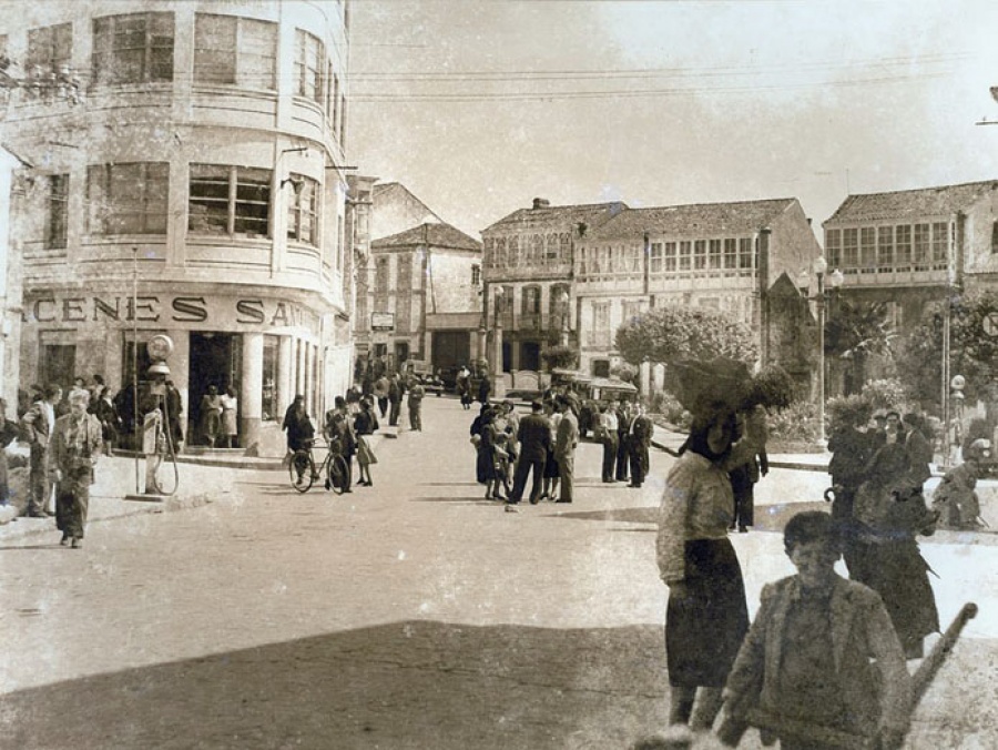 1952 - Plaza Martn Herrera,  jueves de mercado